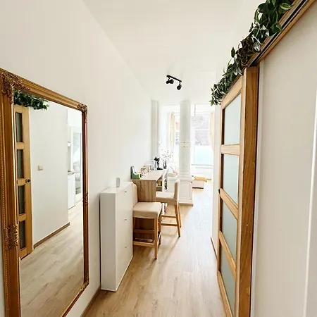 Studio Cosy Centre شقة نامور